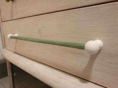 Drawer handles with upcycled climbing rope