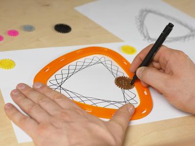 Triangular spiral pattern drawing tool