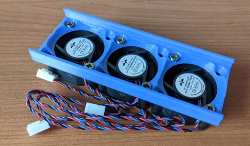 1U Rack appliance side fan mount - 3x40mm