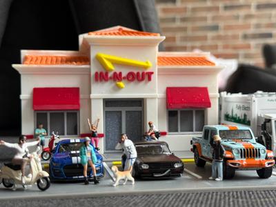 1:64 IN-N-OUT Burger Fan Art Diorama