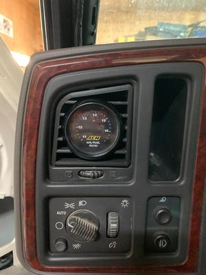 99-06 GM truck dash vent gauge pod