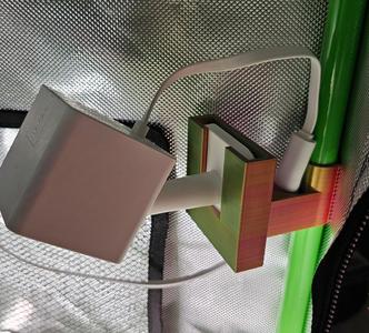 Wyze Cam OG 16mm Tent Pole Mount