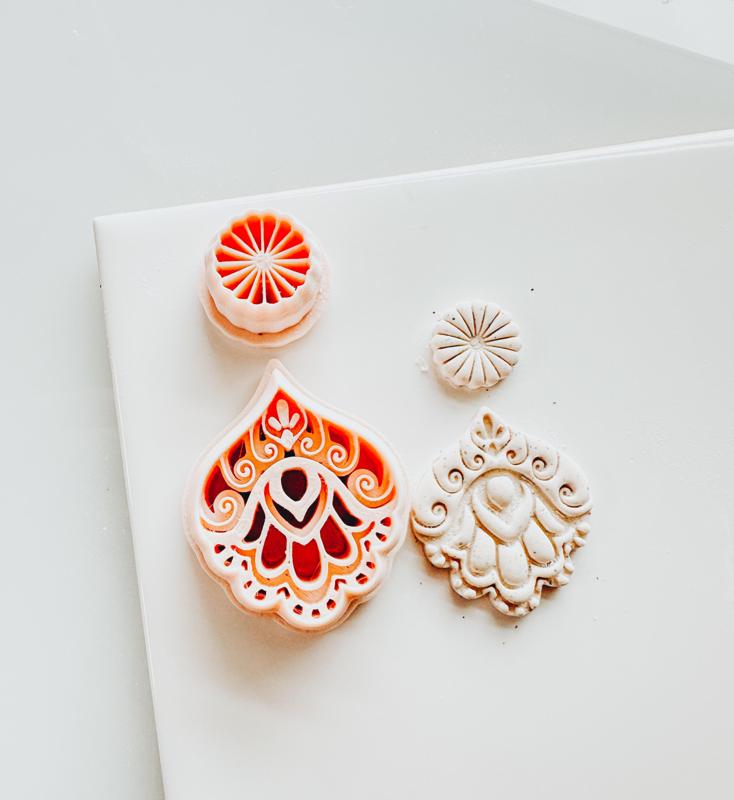 Detailed Embossed Scallop Cutter