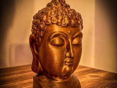 The Buddha teaches Stature Sculpture XL 32cm