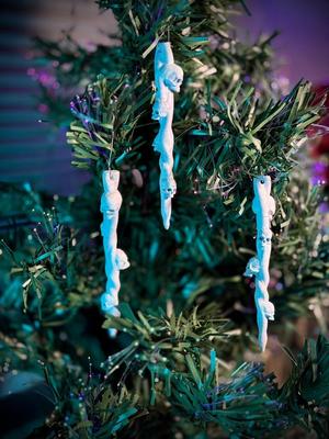 Icyskull christmas ornament