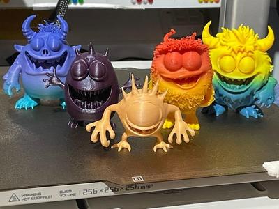 Big eyed Blob Alien Pets (series 3)