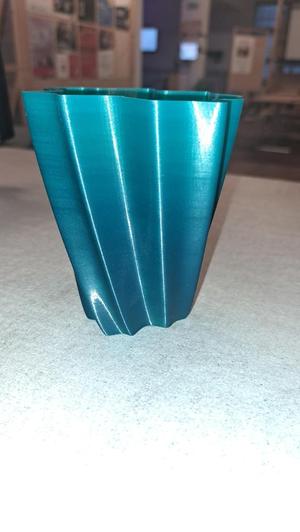 Twisted Vase