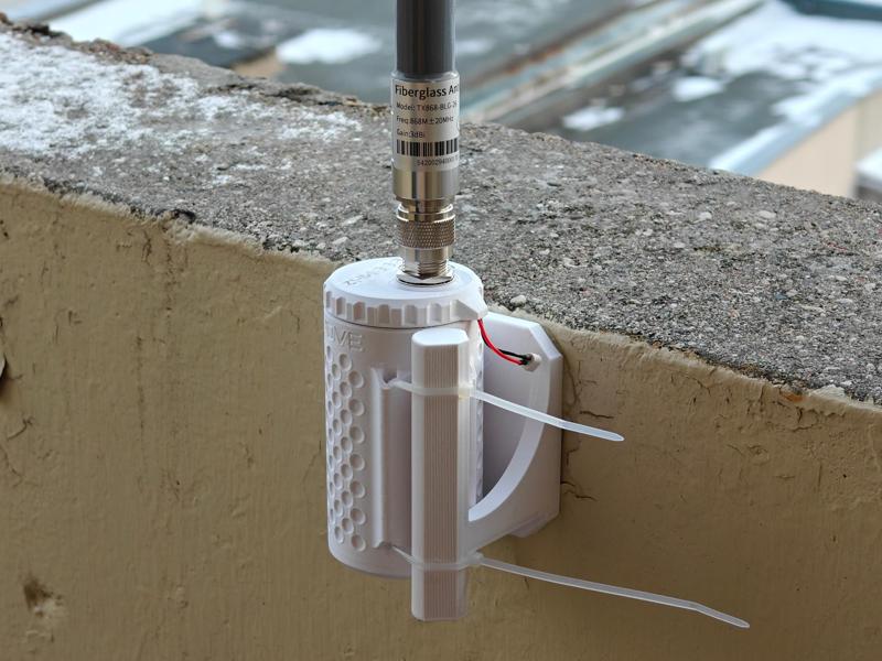 Wall or balcony bracket for Meshtastic node 