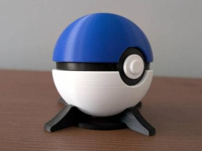 Captain's Poké Ball