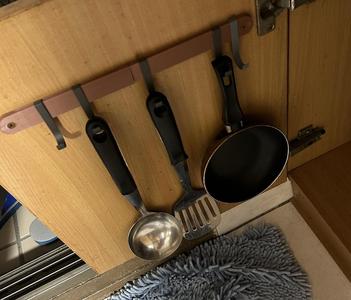 movable hook 