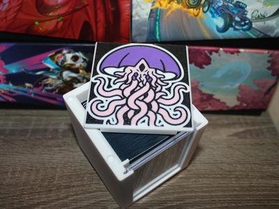 MTG EDH Commander Showcase Deck Box: Chibi Emrakul