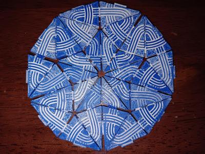 Braided flippable triangles for Penrose tiling