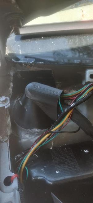 G35/350z Firewall Wiring Harness Plug and Cover 