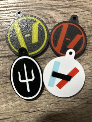 Twenty One Pilots - 2024 Red & Black Logo Keychain