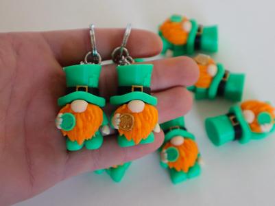 Leprechaun gnome - mini keychain