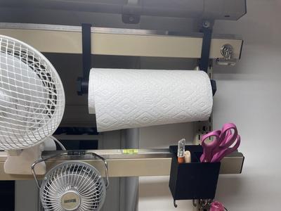 Paper Towel Holder for Lab Work Bench