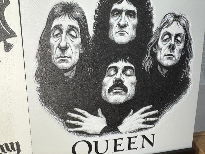 Hue Forge Karikatur Queen