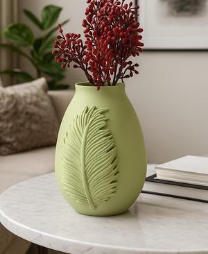 Willowdrop Vase with Leaf Relief – Nature-Inspired Decor