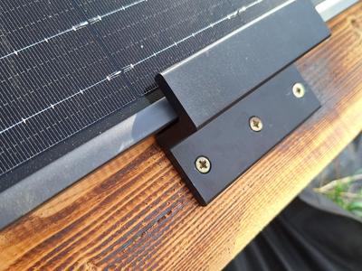 Solar panel holder - 10 mm and 20 mm overlap