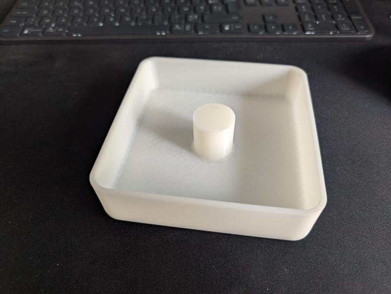 spacer for R2-D2 tissue box