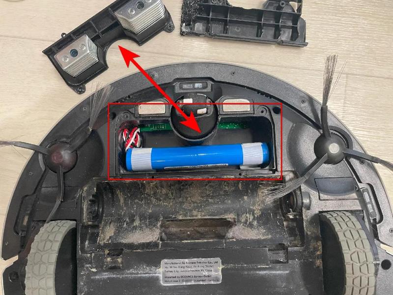 Cover for battery Ecovacs DEEBOT OZMO 900 (крышка аккумулятора ecovacs 900)   
