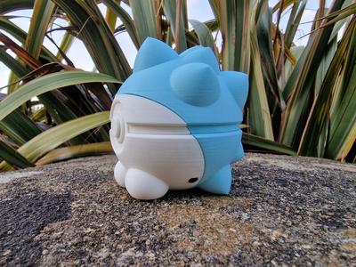 Snom Pokeball