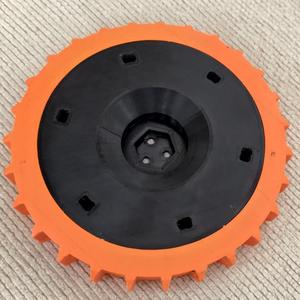 2-Part Robot Lawnmower Wheel & Tyre | Mculloch R600 / Husqvarna / Gardena