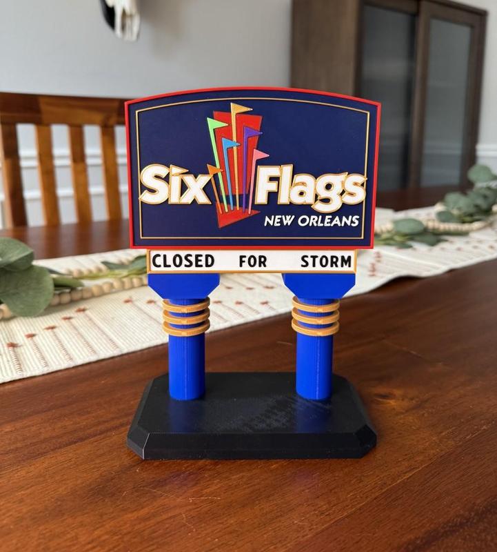 Six Flags New Orleans Entrance Sign - CLOSED FOR STORM