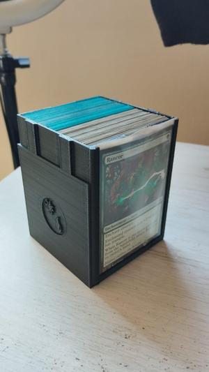 Magic The Gathering (MTG) Commander Box