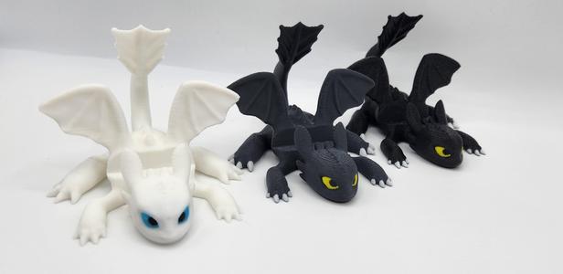 Toothless/ Lightfury phone stand