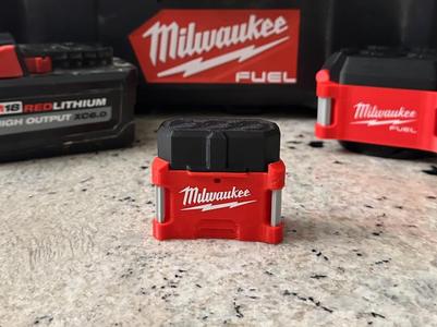Milwaukee Style Airpod 4 Case