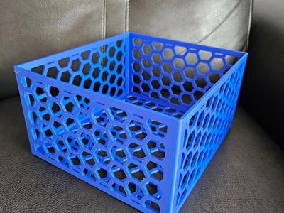 Honeycomb storage box