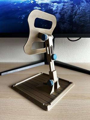 Tablet/notebook/e-reader desk stand