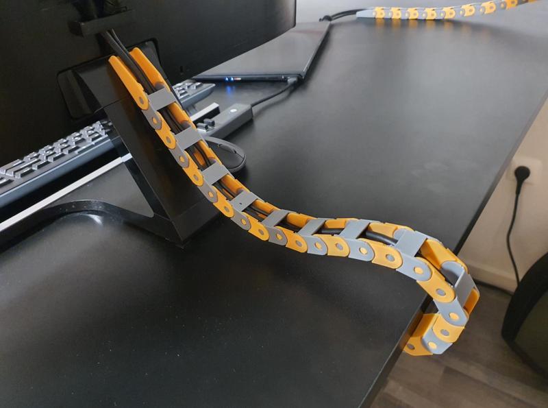 Cable chain Multiboard