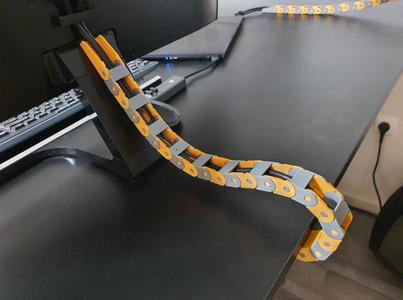 Cable chain Multiboard
