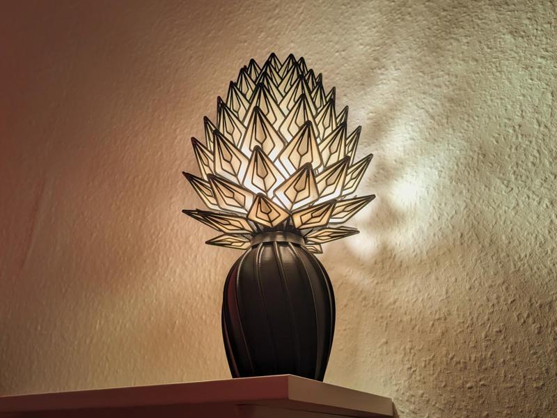 PrismaPetal - A Fully 3D Printed Lamp!