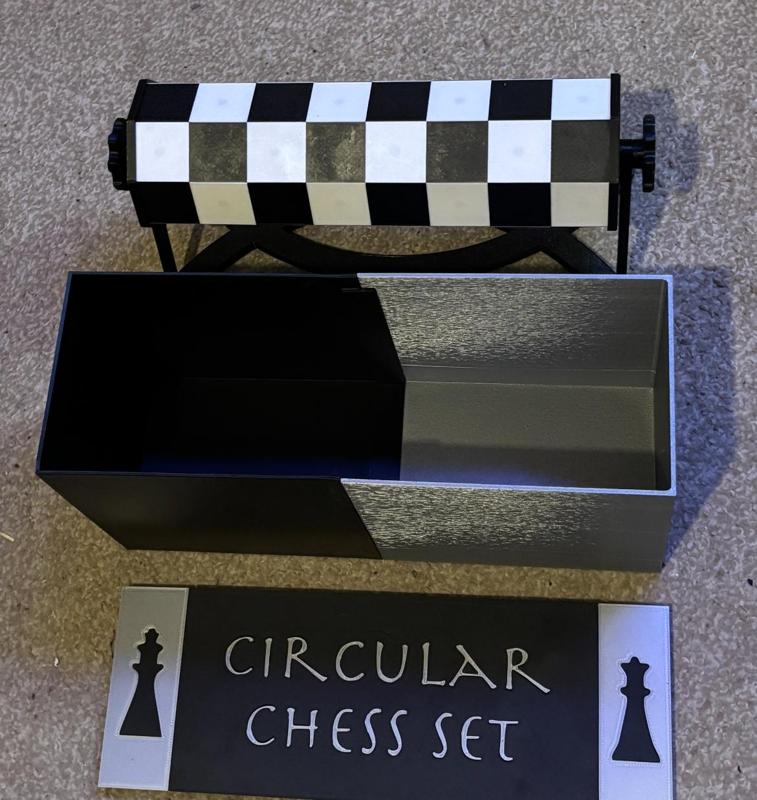Circular Chess Board Box