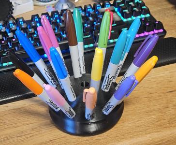 Sharpie Holder - Round Version (19 holes)