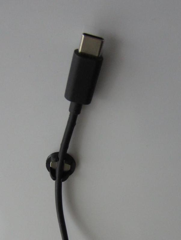 3mm USB cable magnetic holder