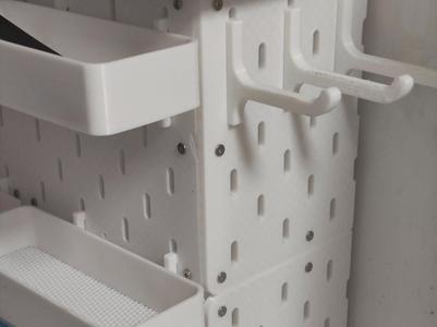 16X16 (IKEA SKADIS) pegboard, seamless right-angle connector! ~Eliminates large gaps!