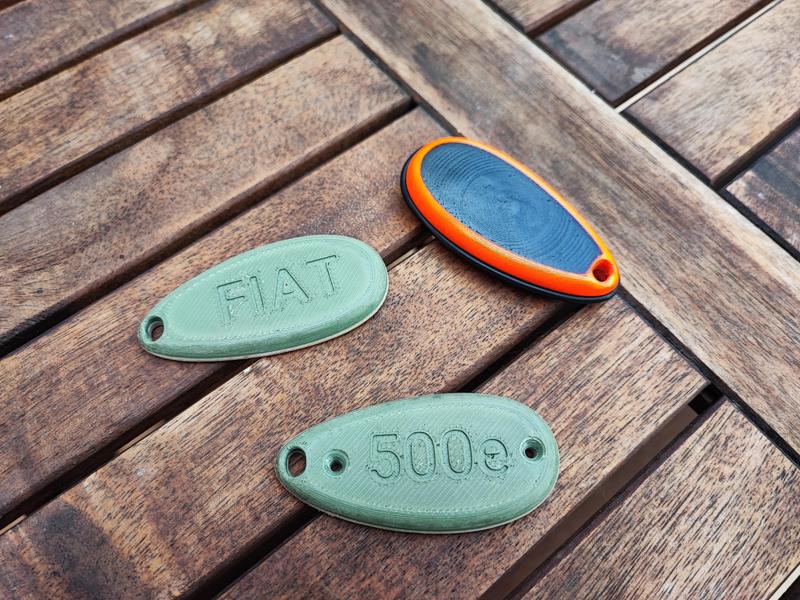 FIAT 500e case for wearable key aka "le Galet"