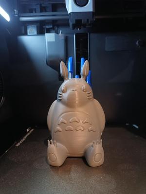 Totoro Pen pot
