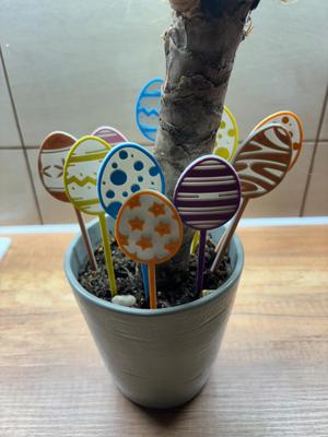 Easter egg toppers
