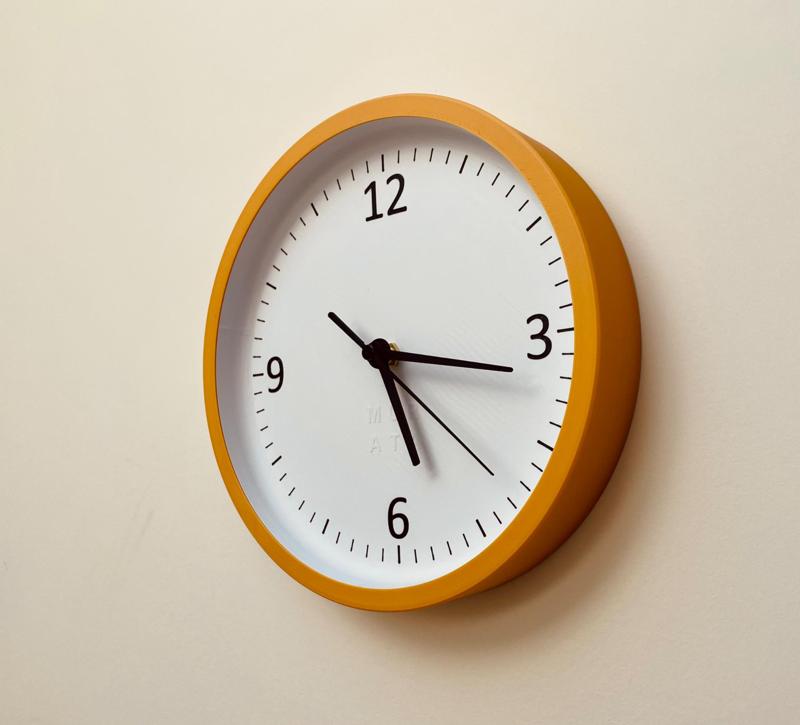 Simple Modern Wall Clock