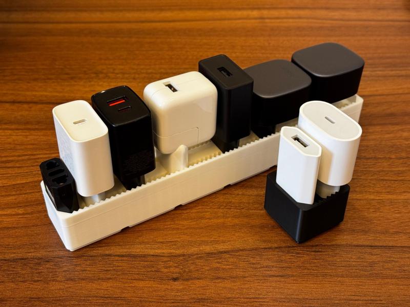 Gridfinity USB Charger Holder