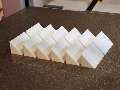 Drawer floor support
