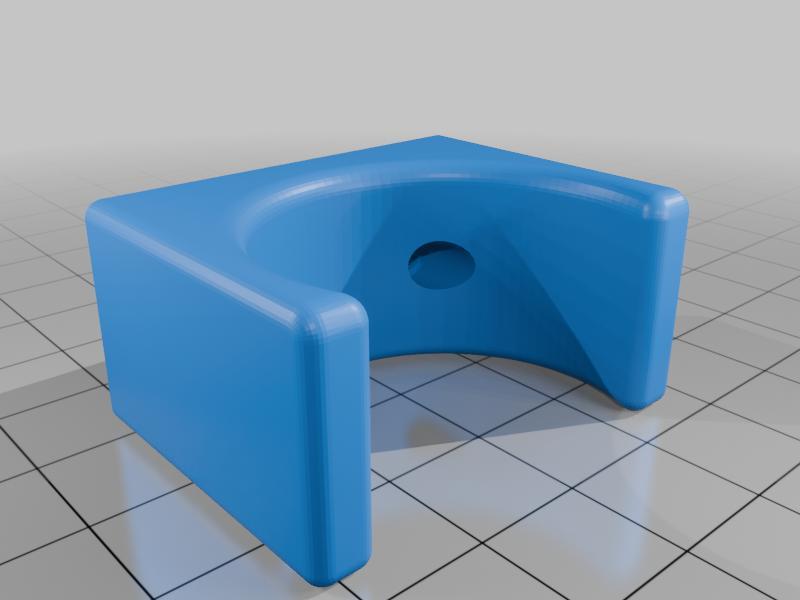 Vacuum hose holder