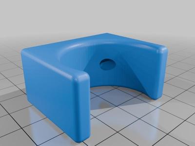 Vacuum hose holder