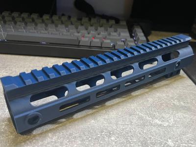 M-LOK handguard 10"