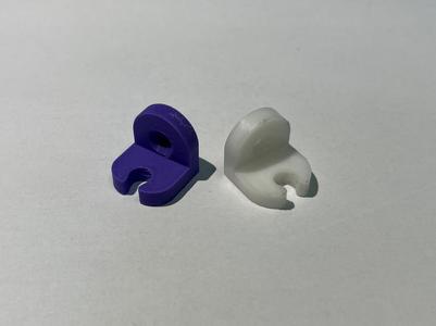 Reversible Rod Holder for Venetian Blinds